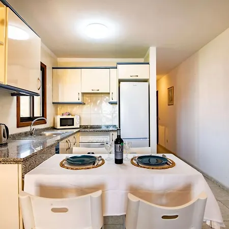 Alquilaencanarias-medano Atalaya, Terrace & Pool Apartment *